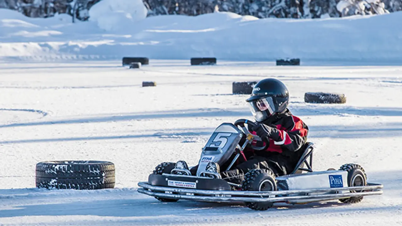Eis-Karting / Go-Kart bei Pyhä in Finnisch Lappland